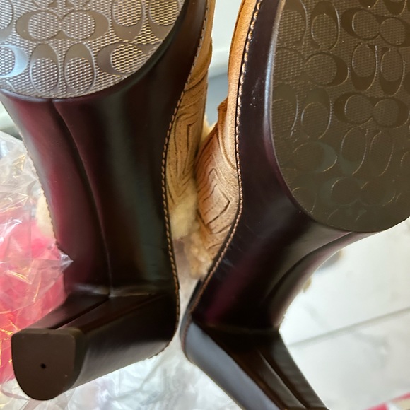Coach suede slip on boots with fur trim gorgeous on. - Picture 4 of 5